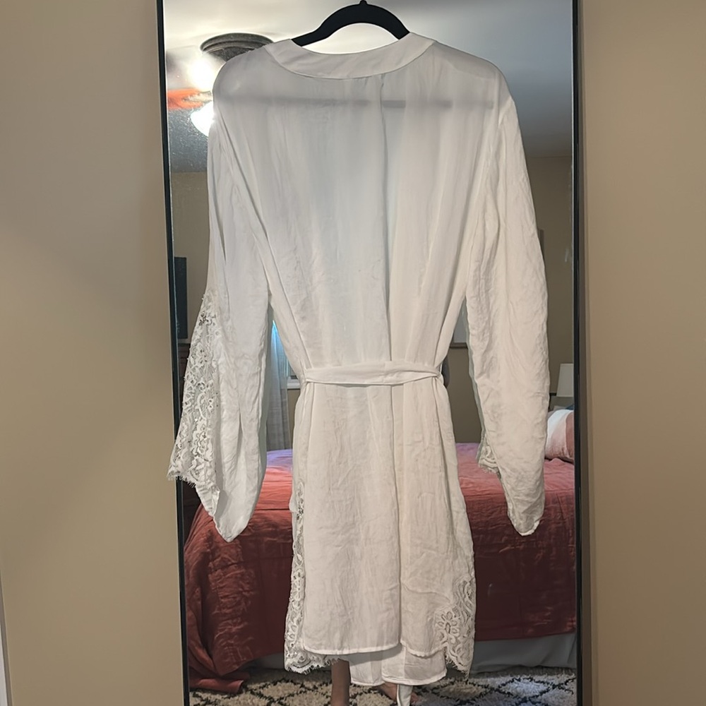 White Bridal Robe - Picture 4 of 5